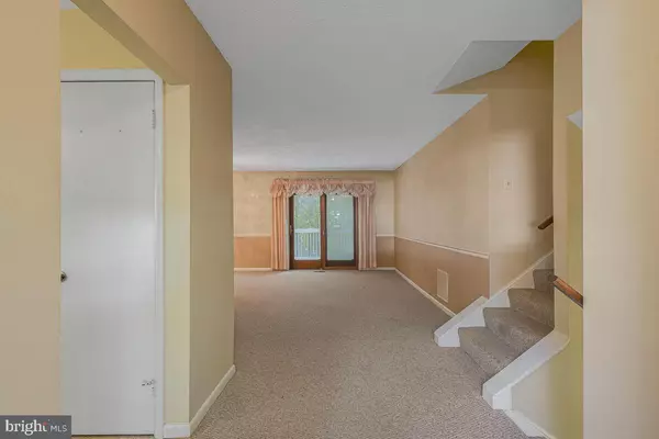 White Plains, MD 20695,4038 SPRING VALLEY DR