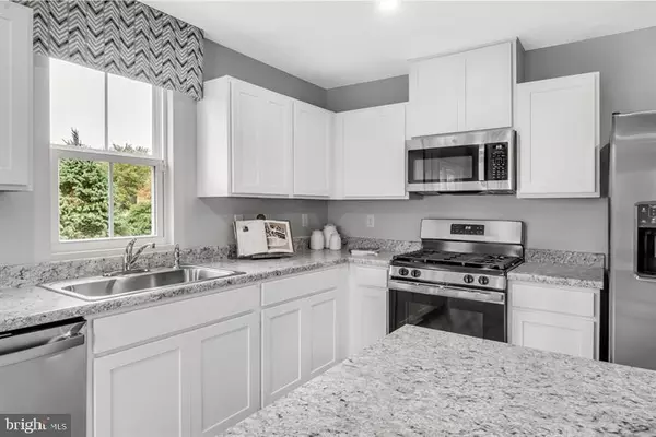 Carlisle, PA 17013,27 DEBRA LN #61A