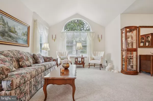 Toms River, NJ 08755,2703 MEADOW LAKE DR