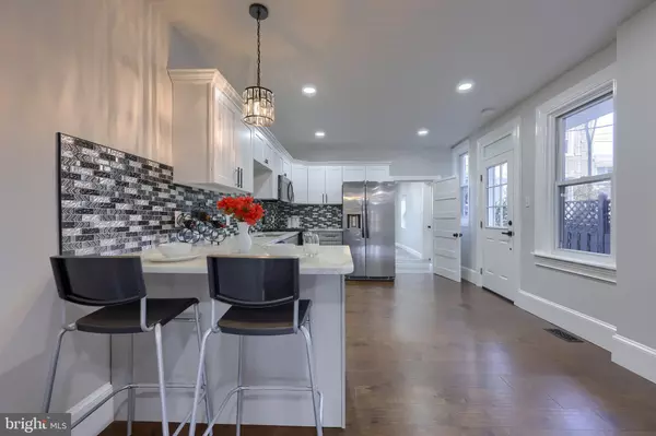 Lancaster, PA 17603,657 W ORANGE ST