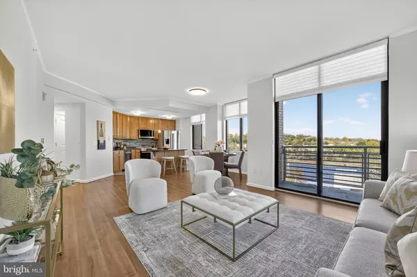 2720 S ARLINGTON MILL DR #914, Arlington, VA 22206