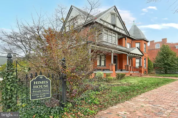 104 LINCOLN WAY WEST, New Oxford, PA 17350