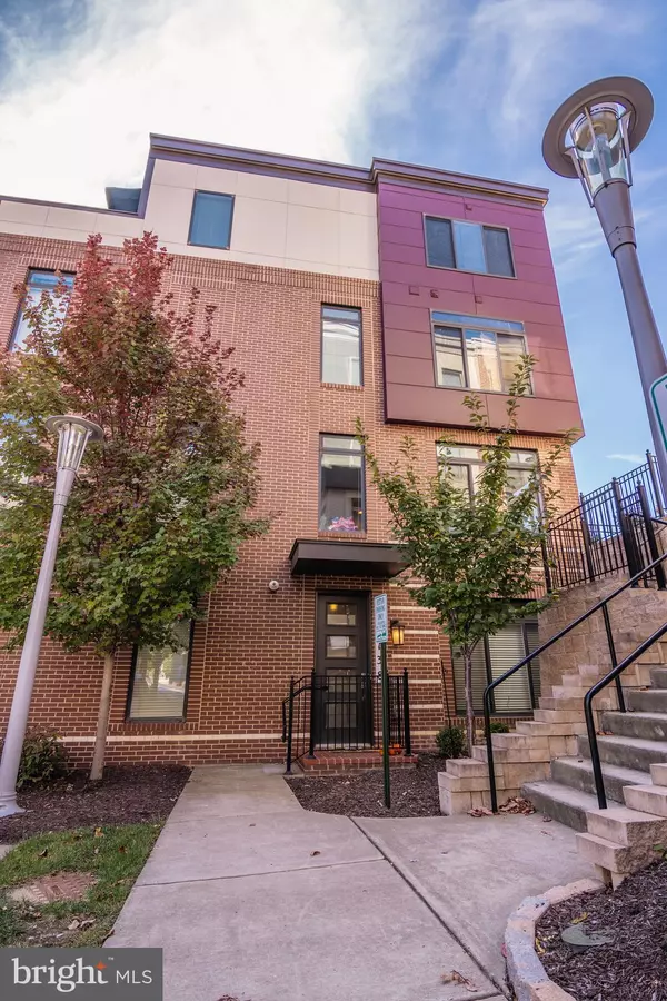 Alexandria, VA 22311,5138 CARTERS LN