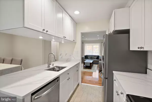 Sterling, VA 20164,346 LANCASTER SQ