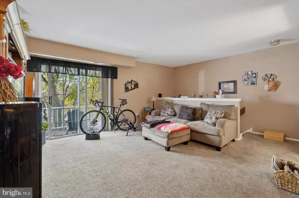 Newtown, PA 18940,702 SOCIETY PL