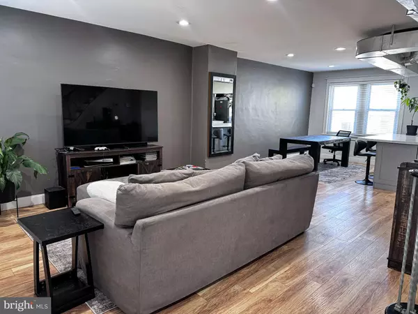 Philadelphia, PA 19135,6532 HEGERMAN ST