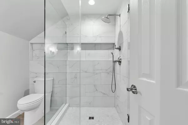 Arlington, VA 22206,3468 S STAFFORD ST #B2