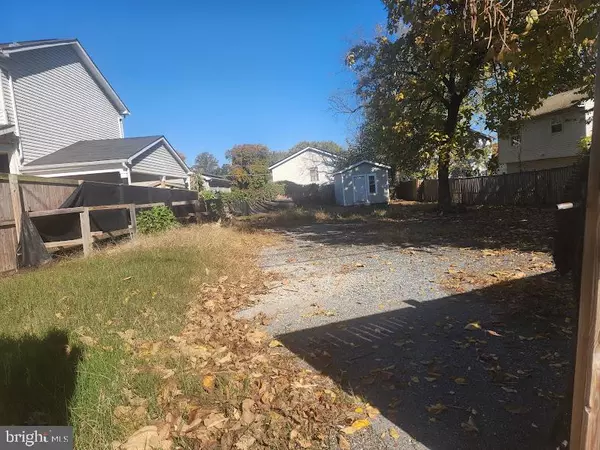 Capitol Heights, MD 20743,5810 JEFFERSON HEIGHTS DR