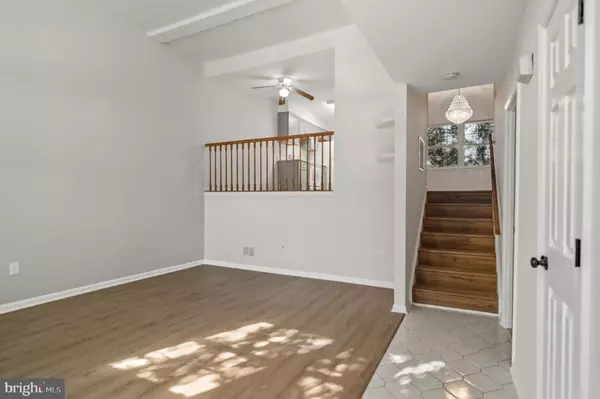 Manassas, VA 20110,8334 SHADY GROVE CIR