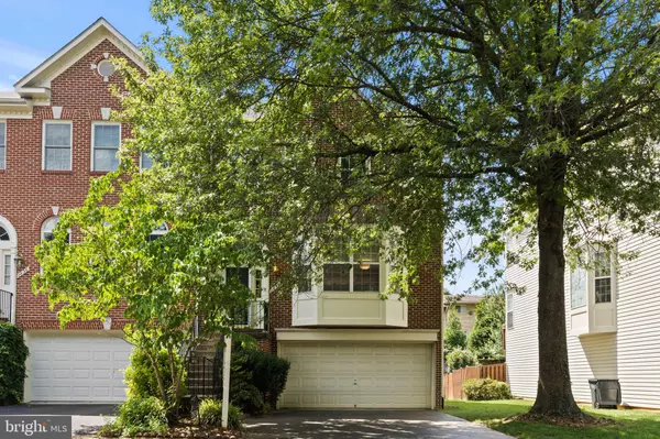 Falls Church, VA 22042,2834 LITTLE FALLS PL