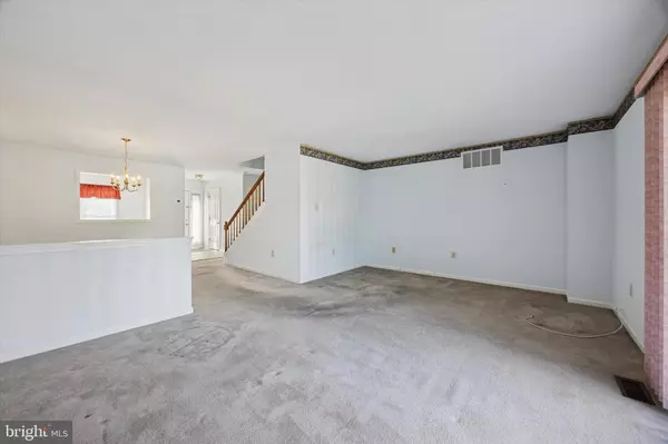 Aston, PA 19014,226 MORIA PL #226