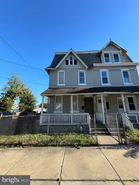 1001 W 7TH ST, Chester, PA 19013