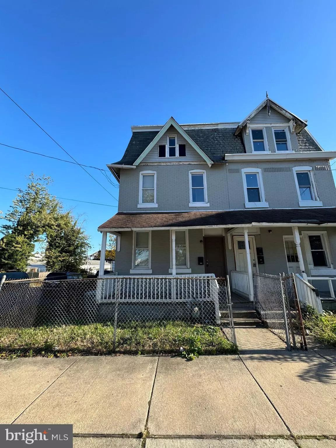 Chester, PA 19013,1001 W 7TH ST