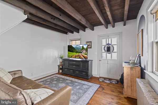 Bordentown, NJ 08505,16 THOMPSON ST