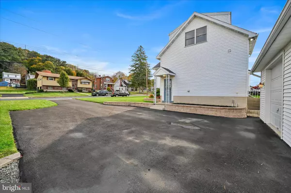 Reading, PA 19605,1915 KING ST