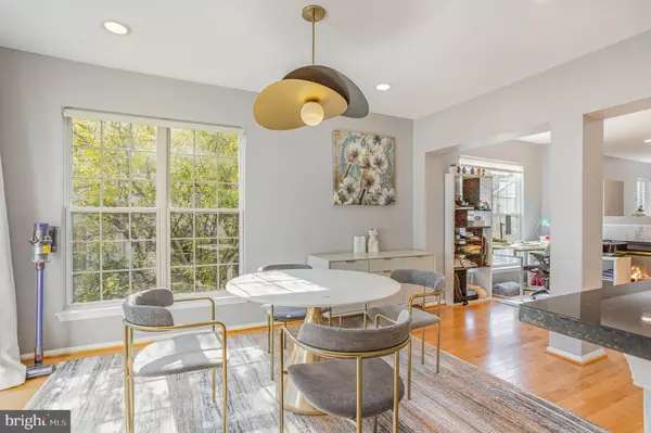 Vienna, VA 22182,1597 LEEDS CASTLE DR #202