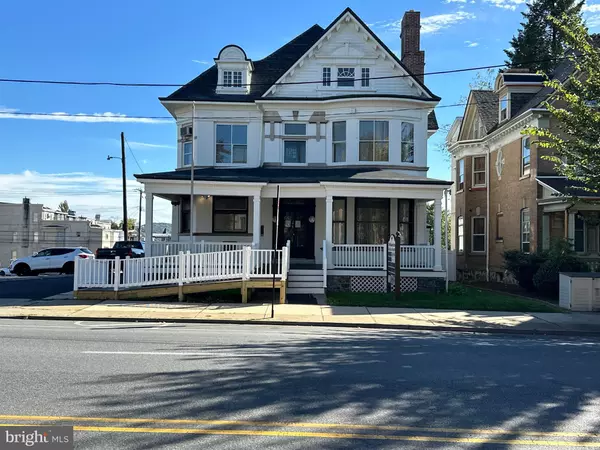 1244 HAMILTON ST, Allentown, PA 18102