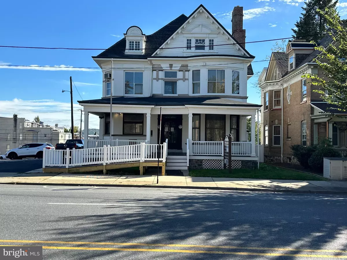 Allentown, PA 18102,1244 HAMILTON ST