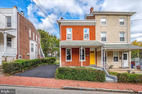 Brookhaven, PA 19015,208 8TH ST