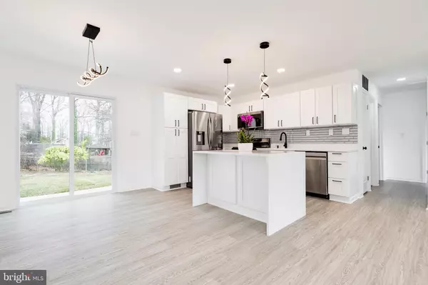 Lanham, MD 20706,7819 DELLWOOD AVE