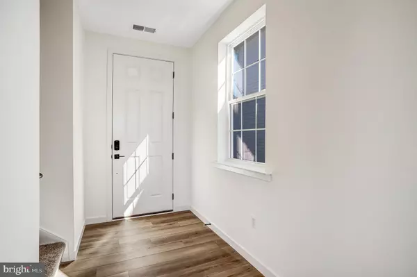 Glen Burnie, MD 21061,5735 HOWARD DR