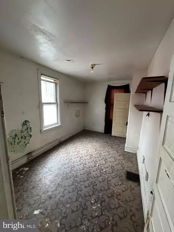 York, PA 17403,353 E PROSPECT ST