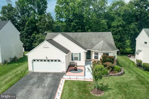 149 W FLAGSTONE DR, Newark, DE 19702