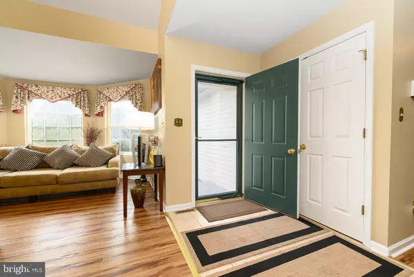 Newark, DE 19702,149 W FLAGSTONE DR