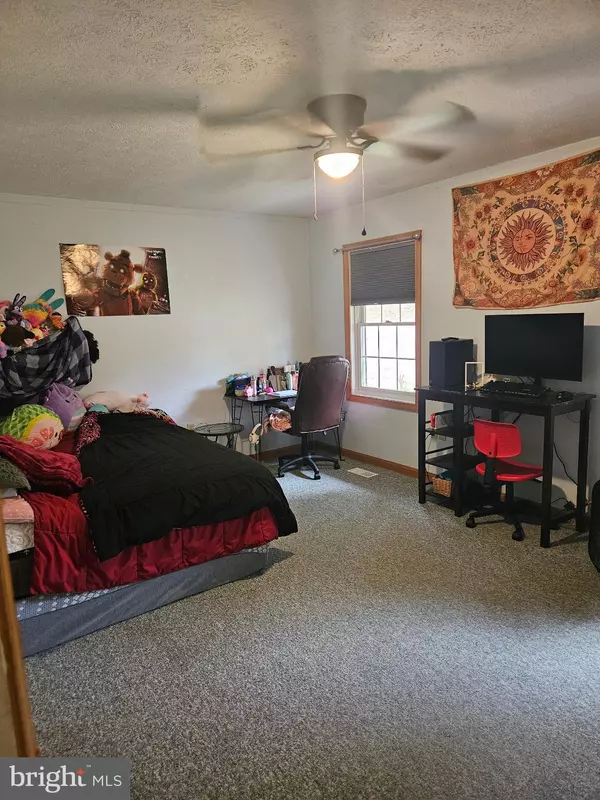 Hedgesville, WV 25427,119 PALM LN