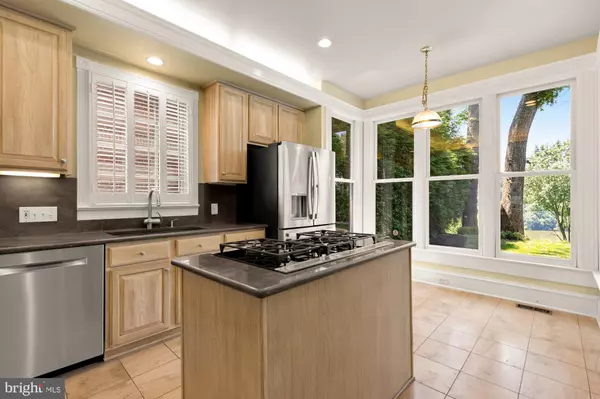 Washington, DC 20007,4621 LAVEROCK PL NW