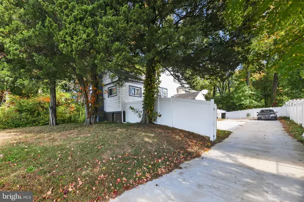 Woodbury Heights, NJ 08097,358 GLASSBORO RD