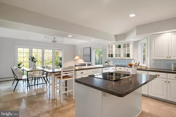 Annapolis, MD 21403,3137 CATRINA LN