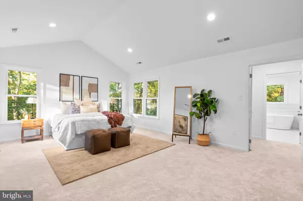 Herndon, VA 20171,13019 BANKFOOT CT