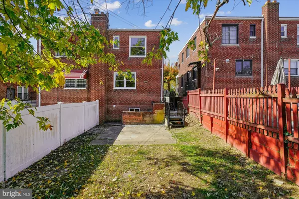 Washington, DC 20020,1560 41ST ST SE