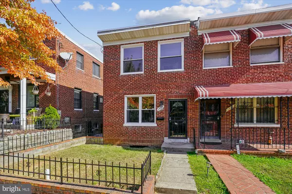 Washington, DC 20020,1560 41ST ST SE