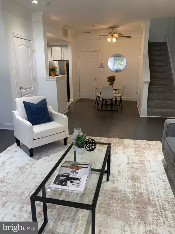 Falls Church, VA 22042,8085 GATEHOUSE RD #4