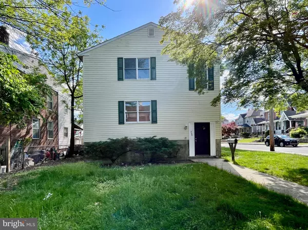 200 BARKER AVE, Sharon Hill, PA 19079