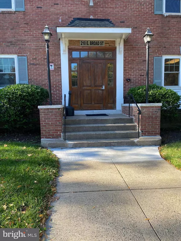 Falls Church, VA 22046,210 E BROAD ST