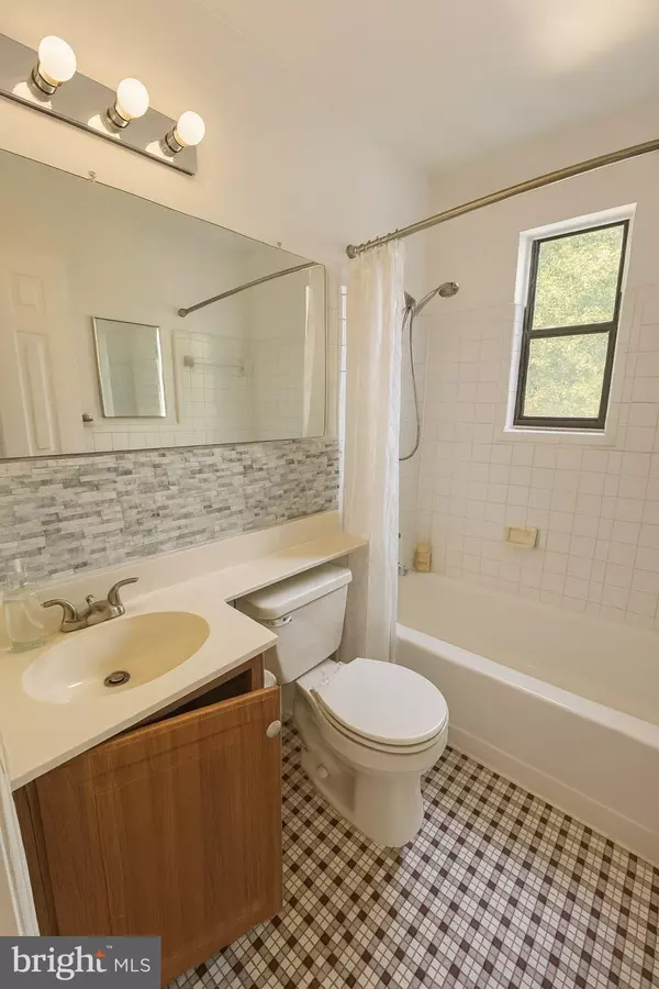 Washington, DC 20032,4725 1ST ST SW #303