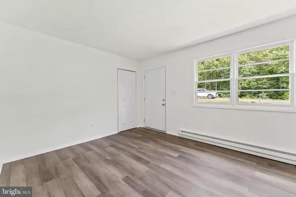 Fredericksburg, VA 22407,10428 LEAVELLS RD