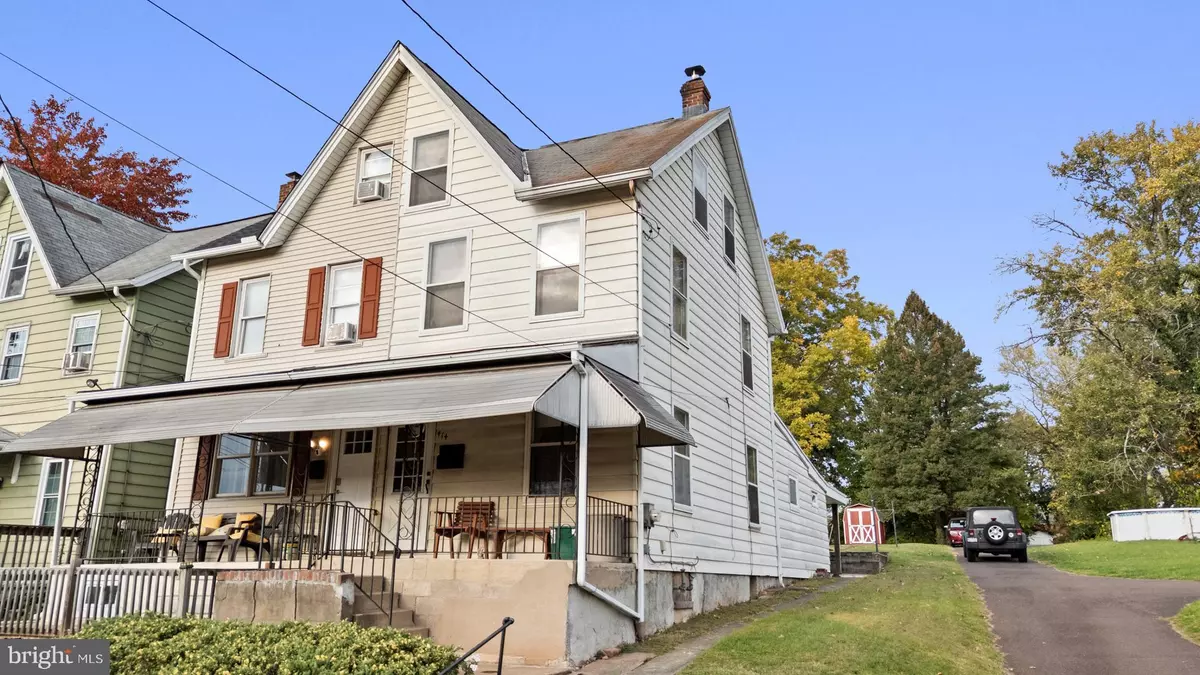 Royersford, PA 19468,414 2ND AVE