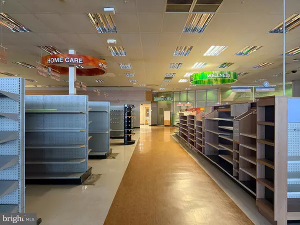 Seaford, DE 19973,900 W STEIN HWY #R