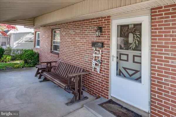 Aldan, PA 19018,722 THORNDALE RD