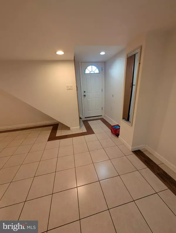 Silver Spring, MD 20910,9000 COLESVILLE RD