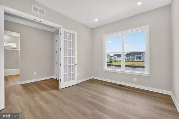 Lewes, DE 19958,33811 JOEL LN