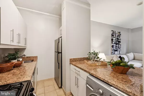 Philadelphia, PA 19103,219-29 S 18TH ST #1617