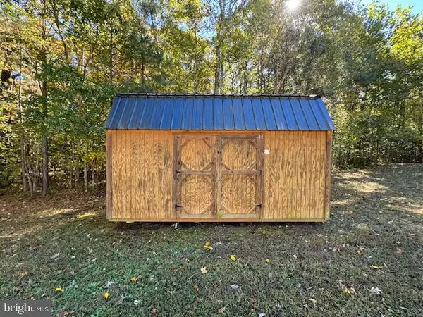 Ruther Glen, VA 22546,163 AMERICAN DR