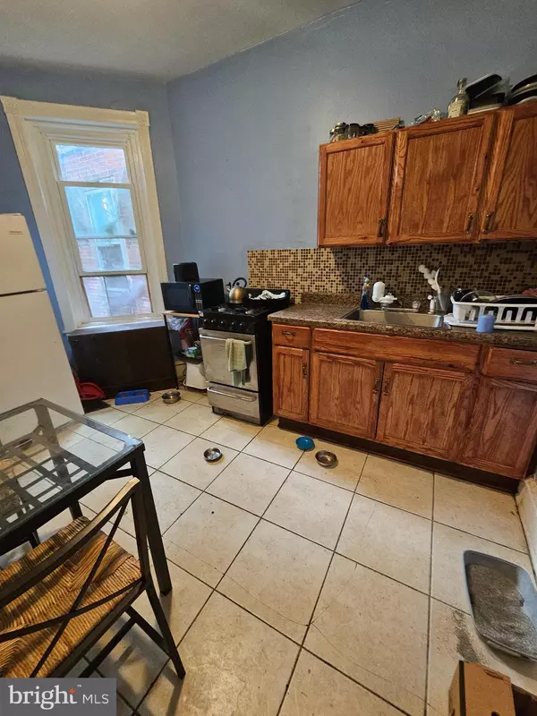 Philadelphia, PA 19139,5418 IRVING ST