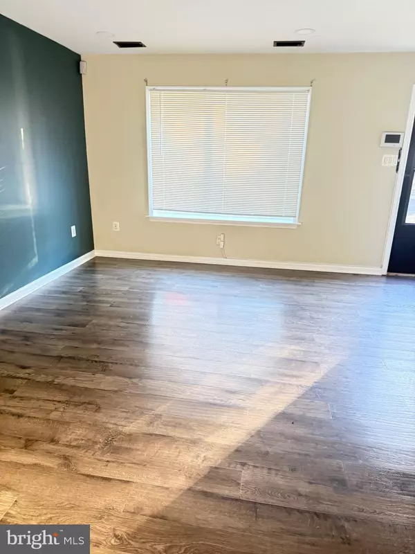 Lumberton, NJ 08048,20 SYCAMORE CT