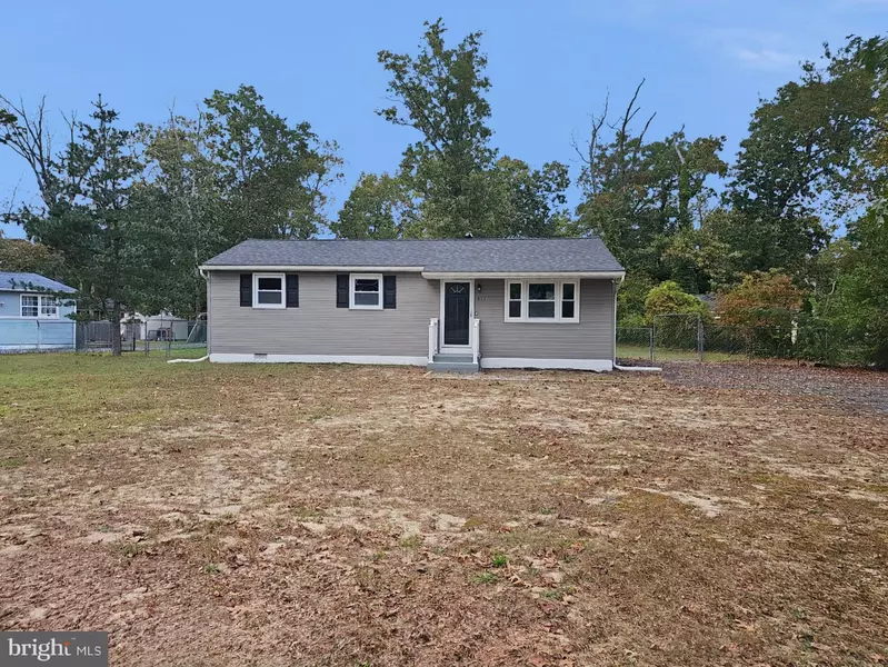 411 WOODLAWN AVE, Williamstown, NJ 08094